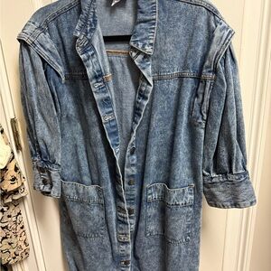 Women’s Washed Blue Denim Button-Front Jacket